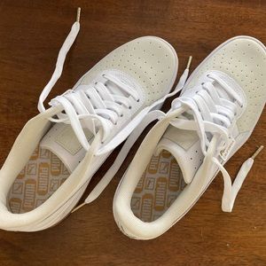 Size 8.5 Pumas - BRAND NEW